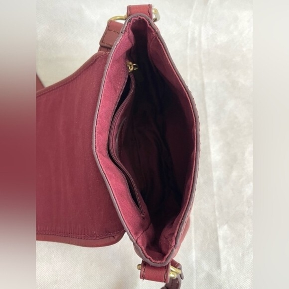 Fossil Rumi Burgundy Leather Crossbody Shoulder Bag Gold Hardware Very Good - Picture 12 of 12